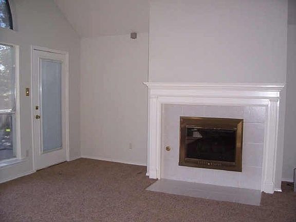 4th image of 5924 Vista Park Ln