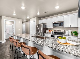 Sterling Landings, Sterling Heights, MI 48312