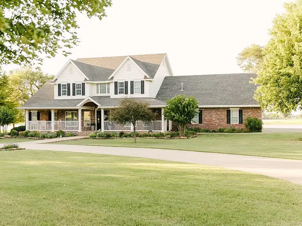 722 Lake Trail Dr, Enid, OK 73701