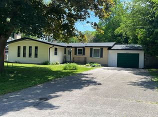 566 Middlewoods Dr, London, ON N6G 1W4