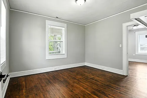 610 F Ave SE Photo 1