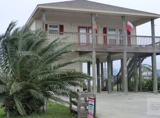 964 Palm Ridge Dr, Crystal Beach, TX 77650