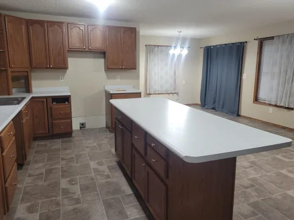 302 3rd St W, Hastings, MN 55033