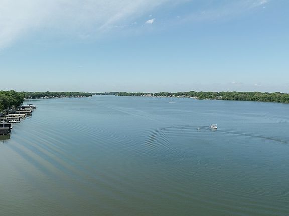 3rd image of 6281 Twin Lakes Rd