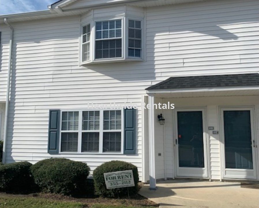 1st image of 3985 Sterling Pointe Dr Unit Eee3