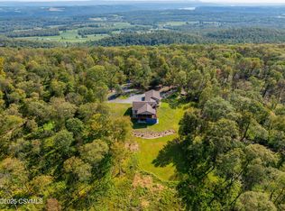 85 Deer Ridge Ln, Northumberland, PA 17857