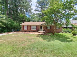 1606 Nutley Dr, Fayetteville, NC 28303