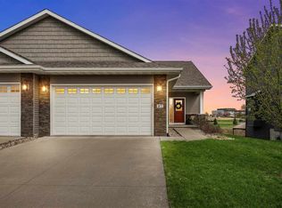 1872 Carroll Ct, North Liberty, IA 52317