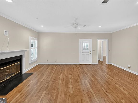 3rd image of 104 Covington Pl