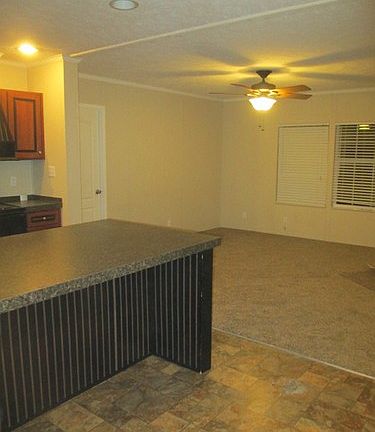 4th image of 50 Aspen Ln