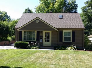 2709 Pelham Rd, Rockford, IL 61107