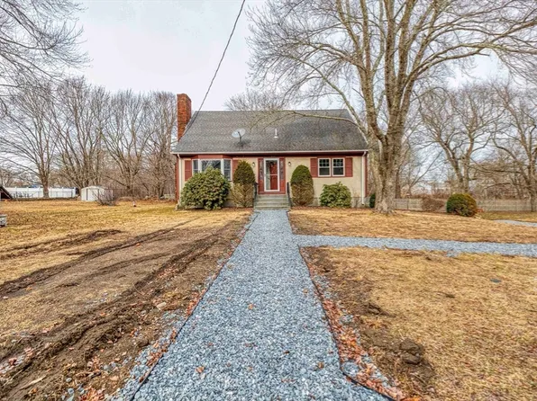 50 Briggs Ave, Somerset, MA 02725