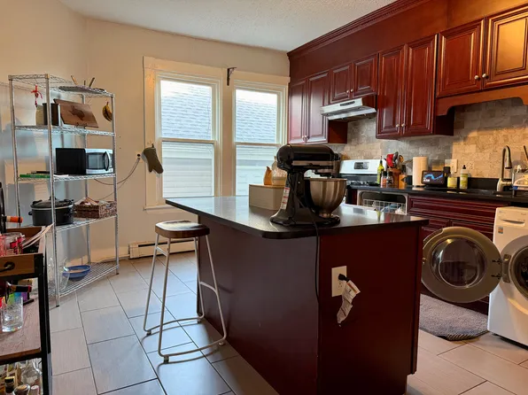 471 Cambridge St #2A, Cambridge, MA 02141