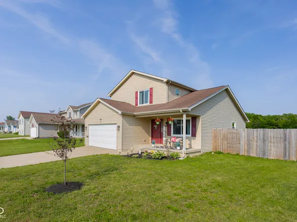 4605 Clairmont Dr, Columbus, IN 47203
