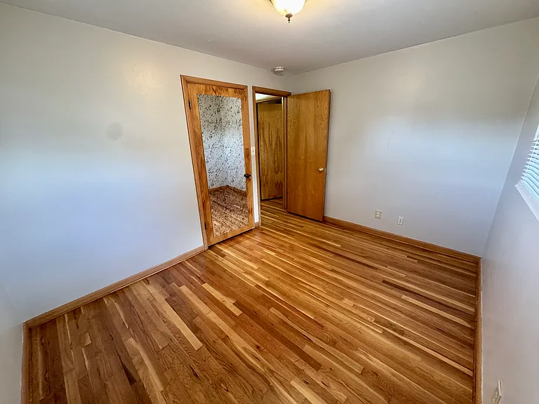 3929 Lakeview Dr — Photo 12