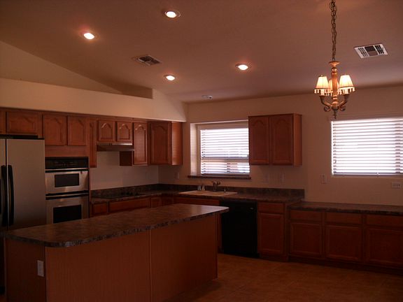 4th image of 21905 N Reis Dr