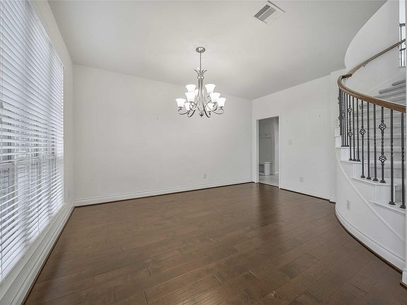 5th image of 27611 Lakeway Trail Ln