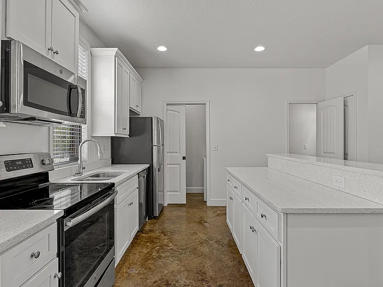 Kitchen | 2 Bed 2.5 Bath | The Cabernet