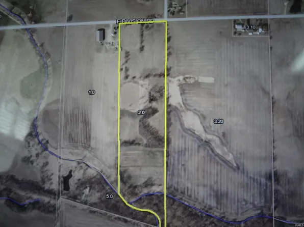 8171 E Division Rd, Akron, IN 46910