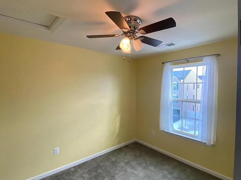 105 Chamomile Ct — Photo 26
