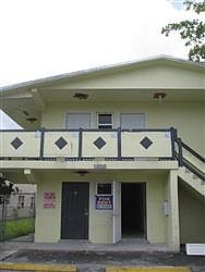 2nd image of 1532 SW 5th Pl APT B