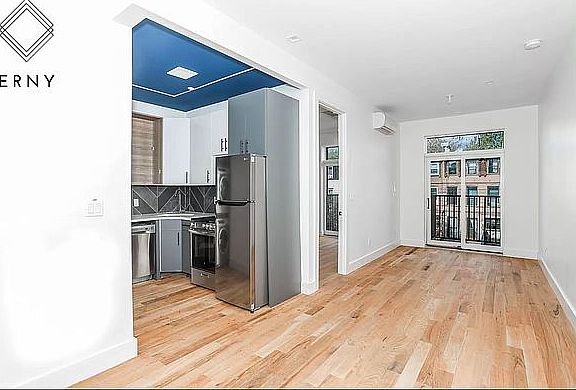 3rd image of 19 Pulaski St #Bld2a