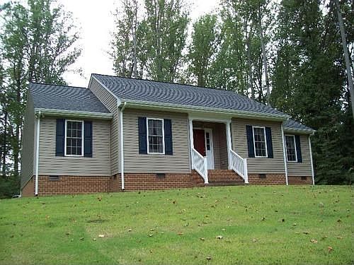 1st image of 416 Berry Hill Rd