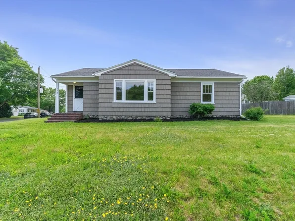 172 Crescent St, Shrewsbury, MA 01545
