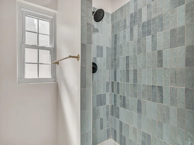 1708 Woodland Ave — Photo 26