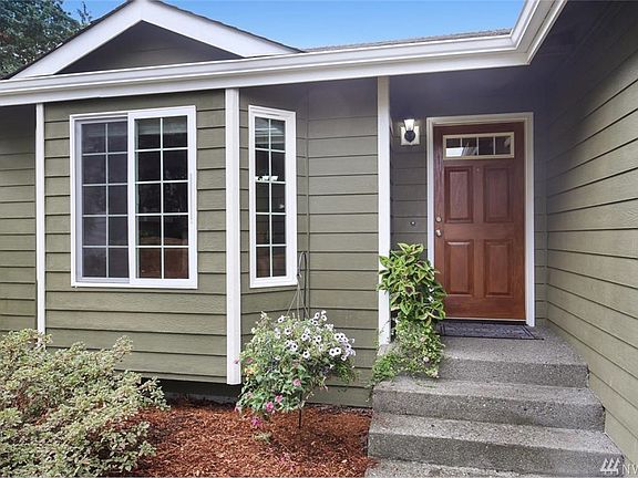 2nd image of 19907 SE 260th Ct