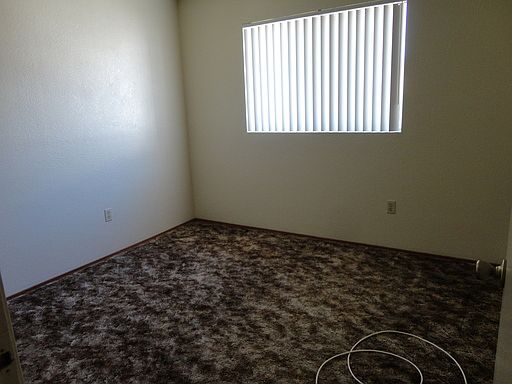 5th image of 851 Florida St