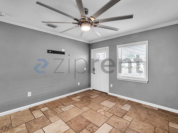 4th image of 508 Garden Dr N