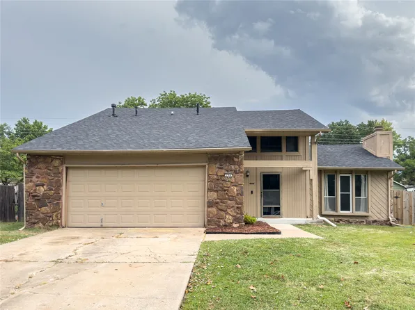 704 W Vicksburg St, Broken Arrow, OK 74011