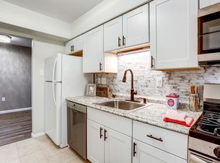 961 Avila Rd, Harrisburg, PA 17109