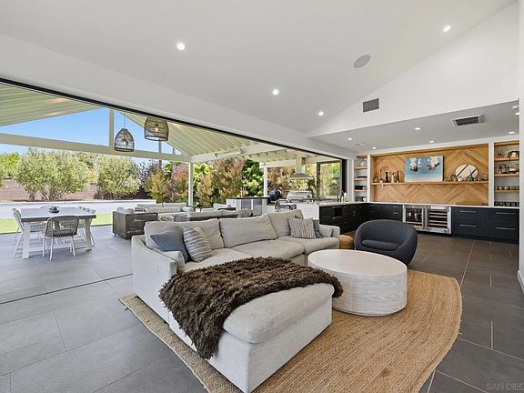 Den/Family/Great Room