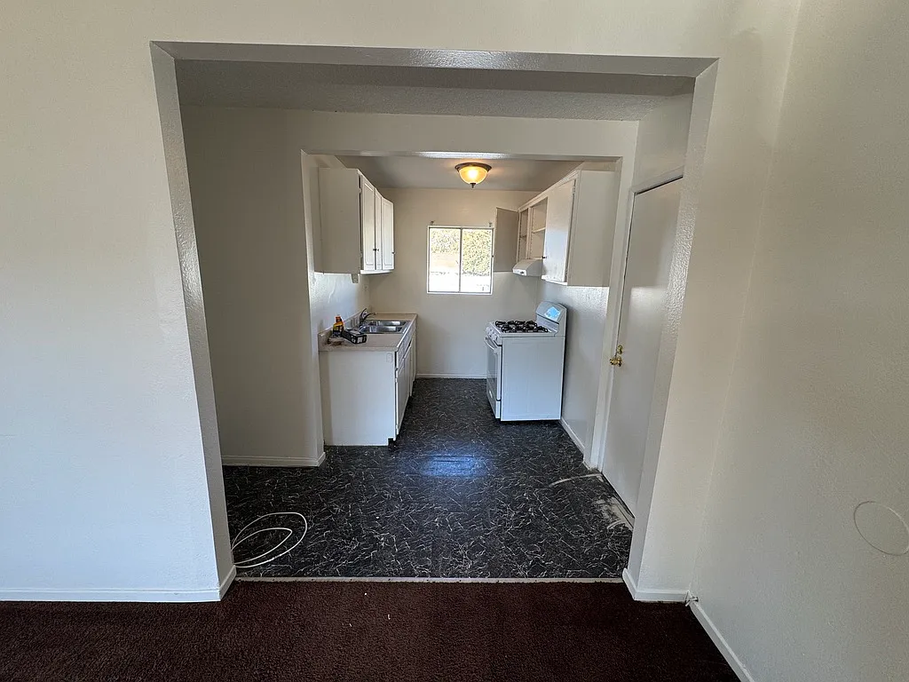 1 bed, 650 sqft, $1,600 — Photo 3
