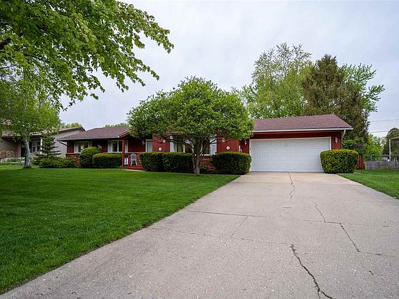 2nd image of 5314 Cybele Ln