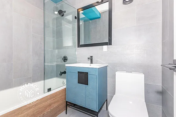 Rented by MySpaceNYC | media 15