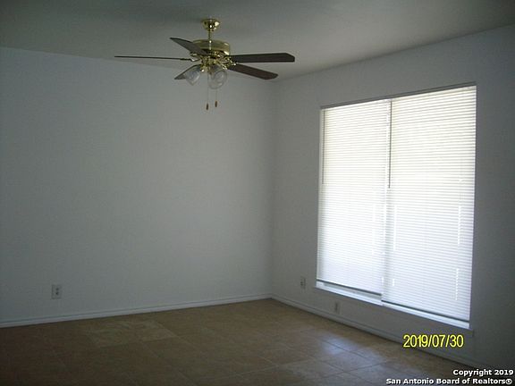 2nd image of 306 Northvalley Dr