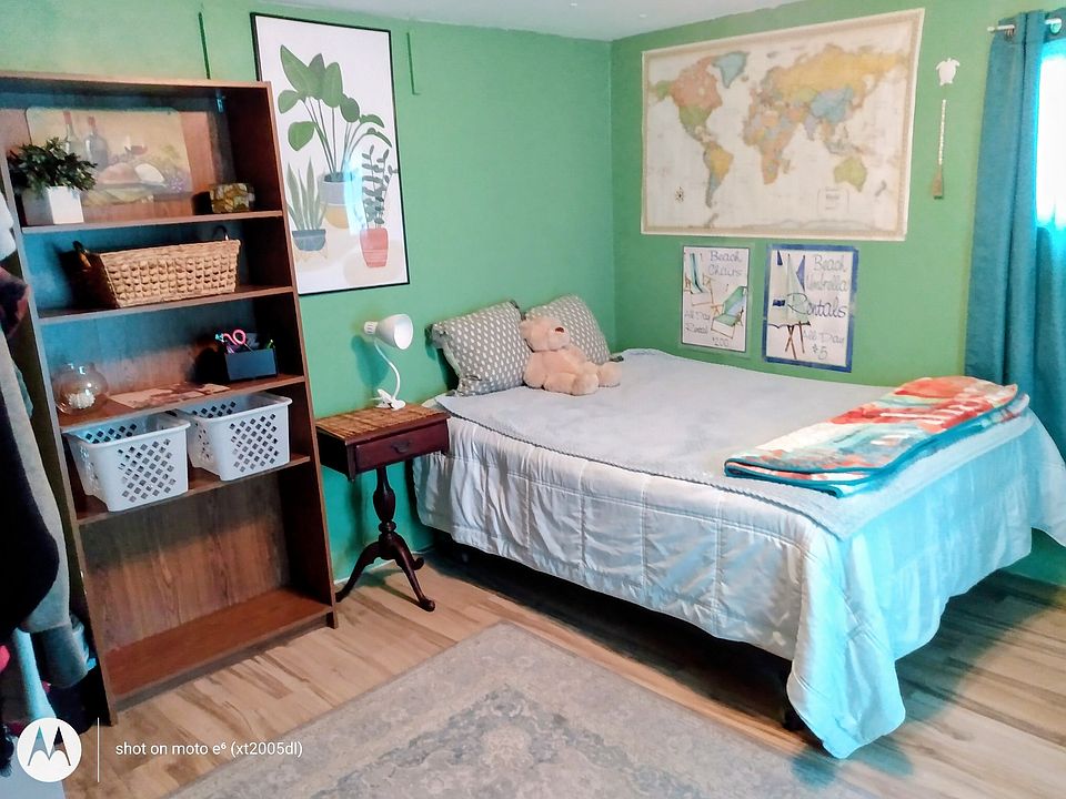 2nd image of 8 Riley Dr