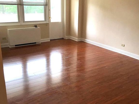 3rd image of 1600 Hagys Ford Rd APT 4T