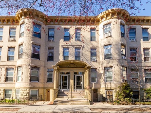 36 Winchester St APT 6, Brookline, MA 02446