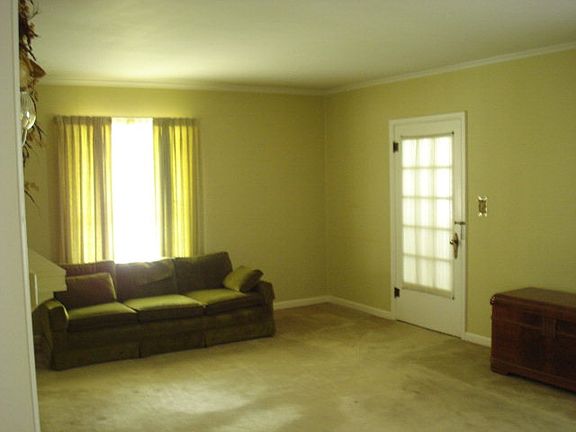 3rd image of 208 S West St