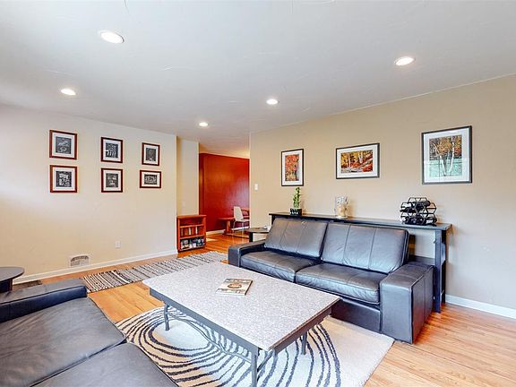 5th image of 2775 S Zurich Ct