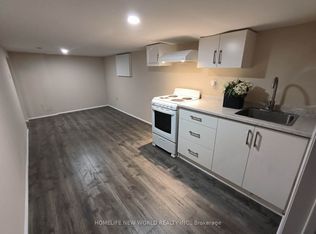 55 Chamberlain Ave, Toronto, ON M6E 4J9
