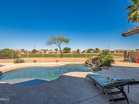 5th image of 22107 N REIS Drive