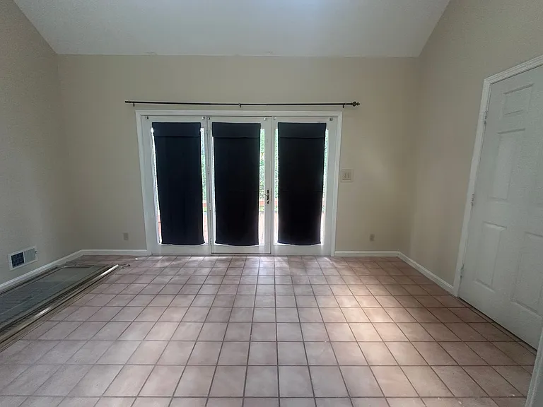 1002 Juniper Springs Dr — Photo 37