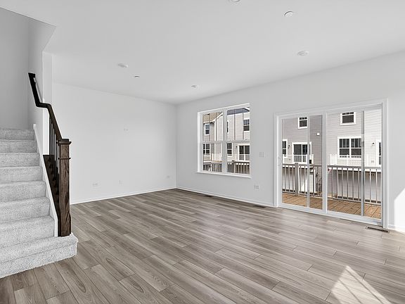 5th image of 331 Settlers Pl