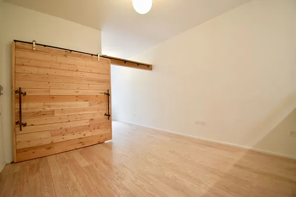 Rented by Skyward | media 27