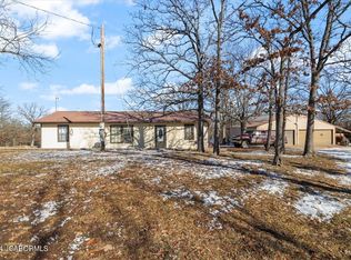 11409 Brown Rd, Henley, MO 65040